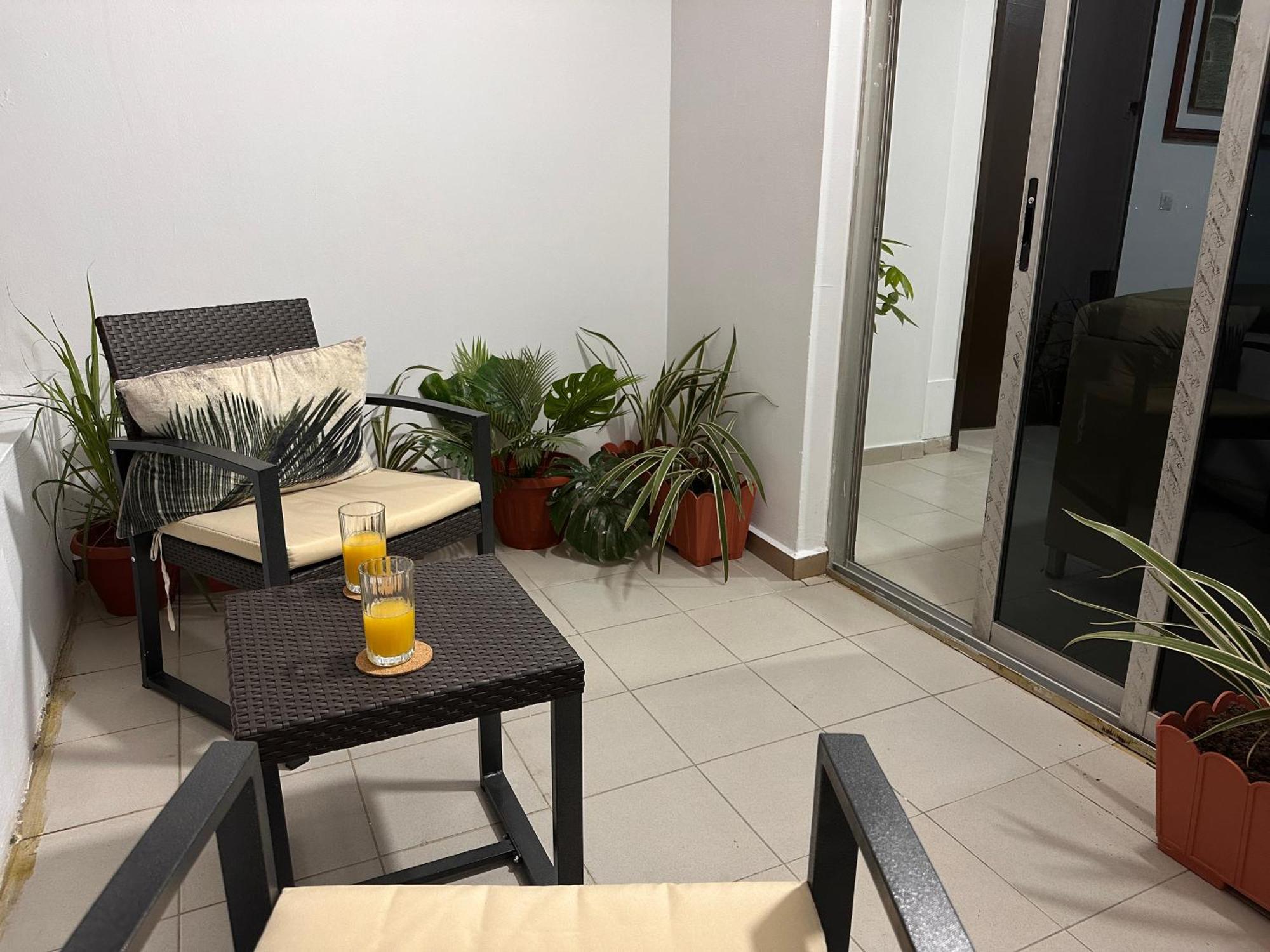 Apartamento Living 1Bed -Spacious Fully Equipped - Lively Area Abiyán Exterior foto