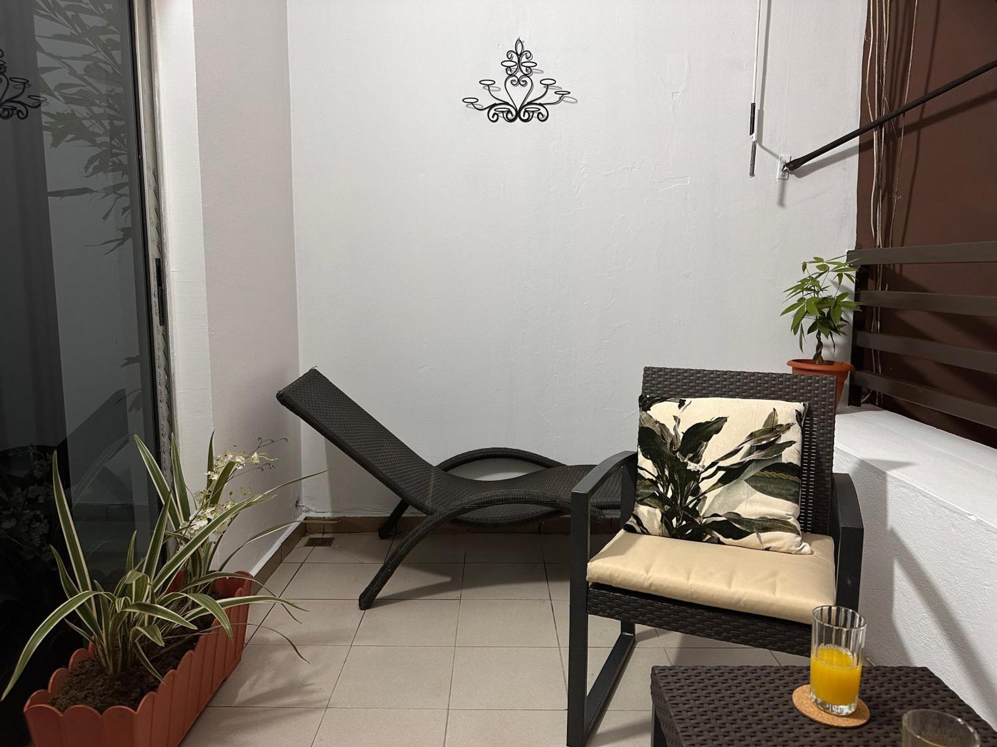 Apartamento Living 1Bed -Spacious Fully Equipped - Lively Area Abiyán Exterior foto